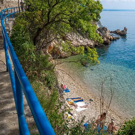 Fuer 2 Personen Ca- 30 M² In Rijeka- Kvarner Bucht - Gespanschaft Primorje-g By Interhome