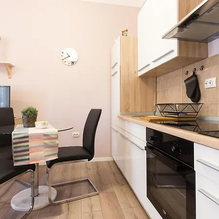 דירה Fuer 2 Personen Ca- 30 M² In Rijeka- Kvarner Bucht - Gespanschaft Primorje-g By Interhome *